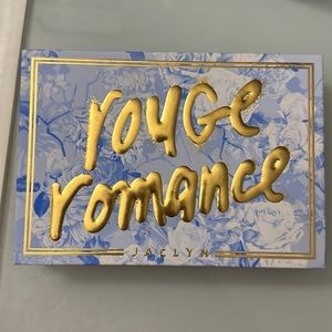 Rouge romance palette in rouge affair